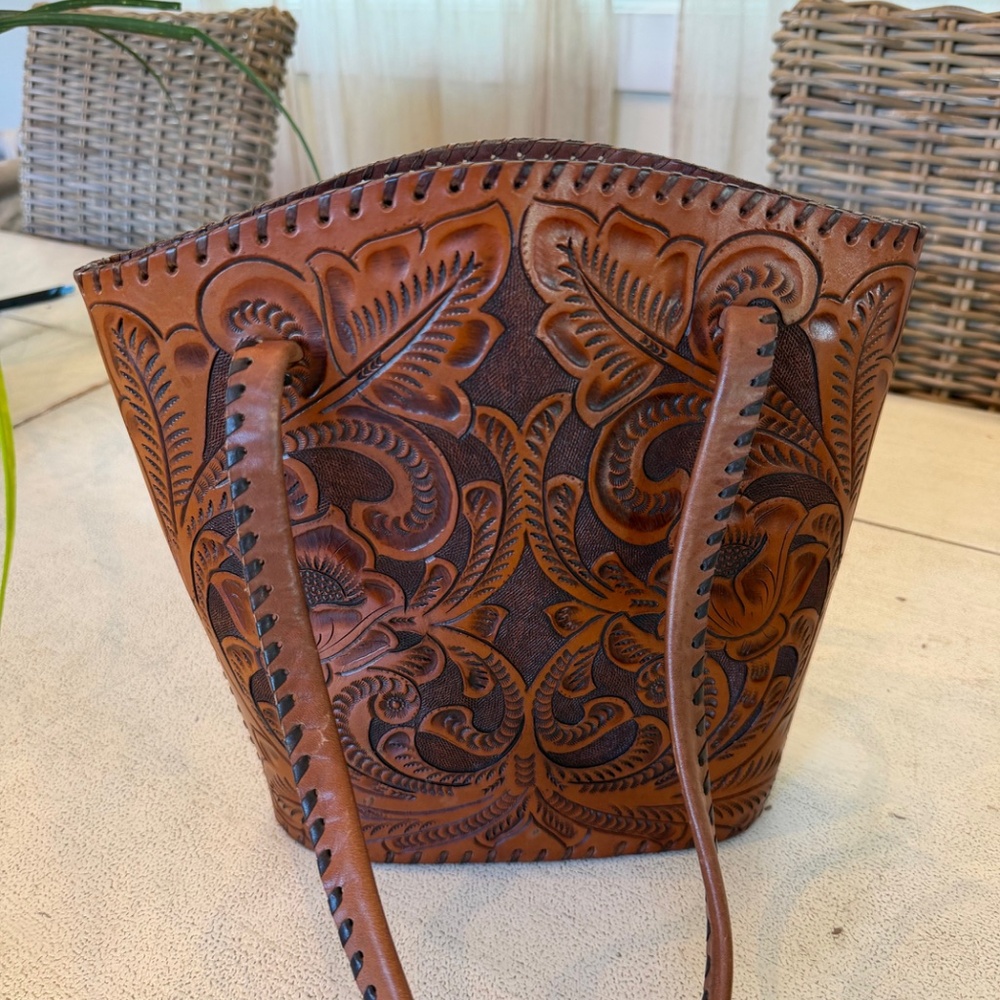 SOLD Vintage Char 2 Santa Fe Tooled Handbag Purse - Picture 1 of 13